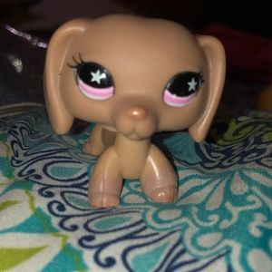 Littlest pet shop dachshund #932